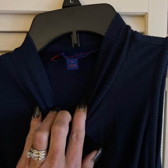 🔥3 for $25🔥 EUC- ROYAL BLUE HALTER OPEN FRONT TOP. SZ M - Picture 4 of 4